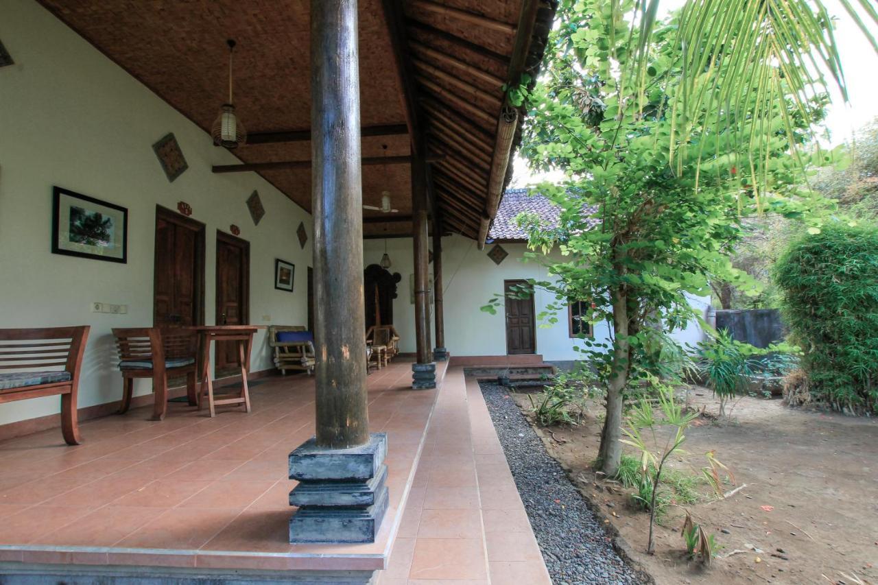 ホテル Ganesha Amed エクステリア 写真
