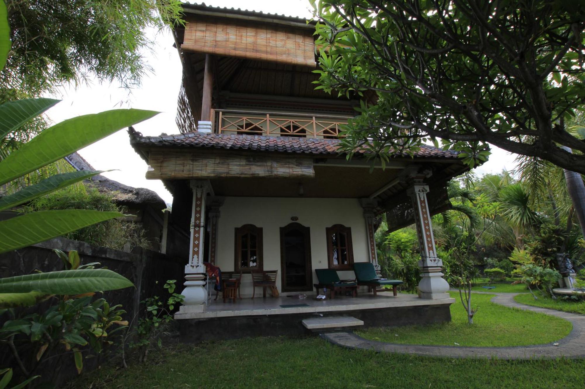 ホテル Ganesha Amed 部屋 写真